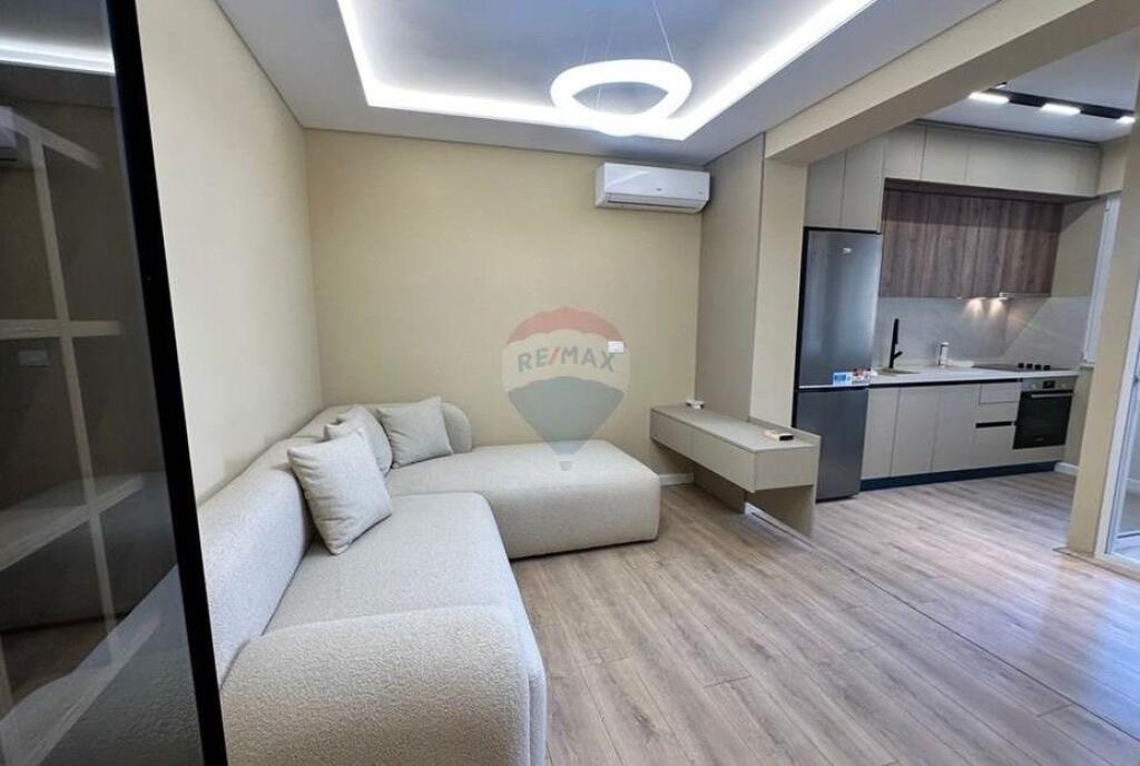 Appartamento 1+1 In Vendita Via Muhamet Gjollesha, 21 Dhjetori, Tirana!! ID: 530471006-268