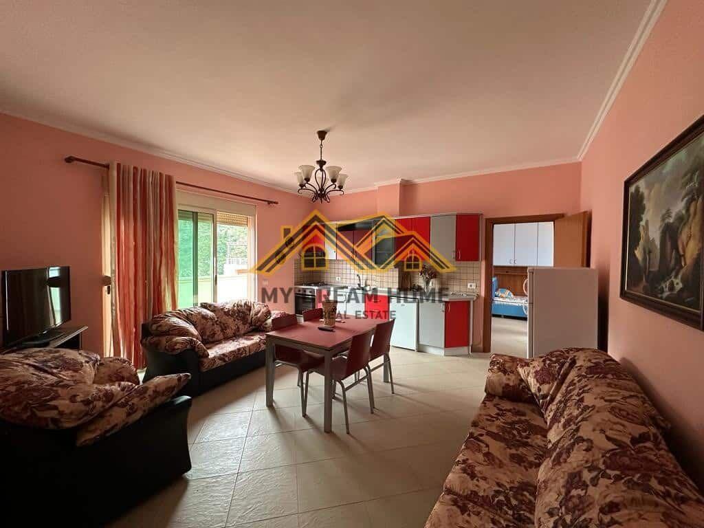 VENDESI+VERANDA IN VENDITA CON VISTA SUL MARE VICINO ALLA ROCCIA DI KAVAJA!!