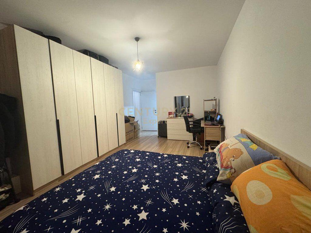 Shitet Apartament 2+1+2 te Kompleksi Zirkon