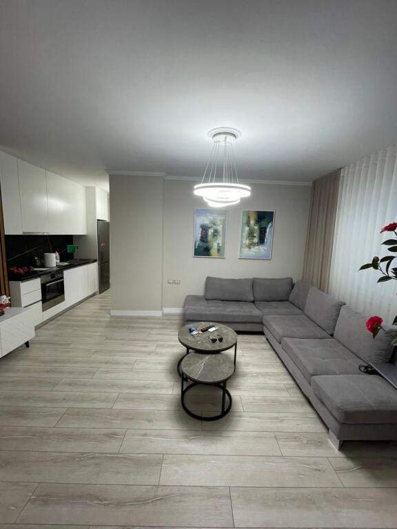 Appartamento in affitto 1+1, in Via dei Kosovari.