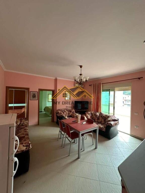 VENDESI+VERANDA IN VENDITA CON VISTA SUL MARE VICINO ALLA ROCCIA DI KAVAJA!!