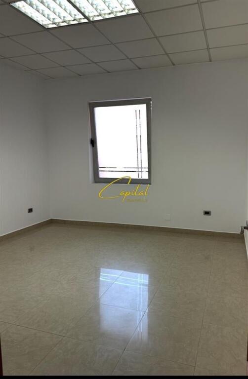 AMBIENT BIZNESI ME QERA 100 M2 ISH BLLOKU 1000 EURO