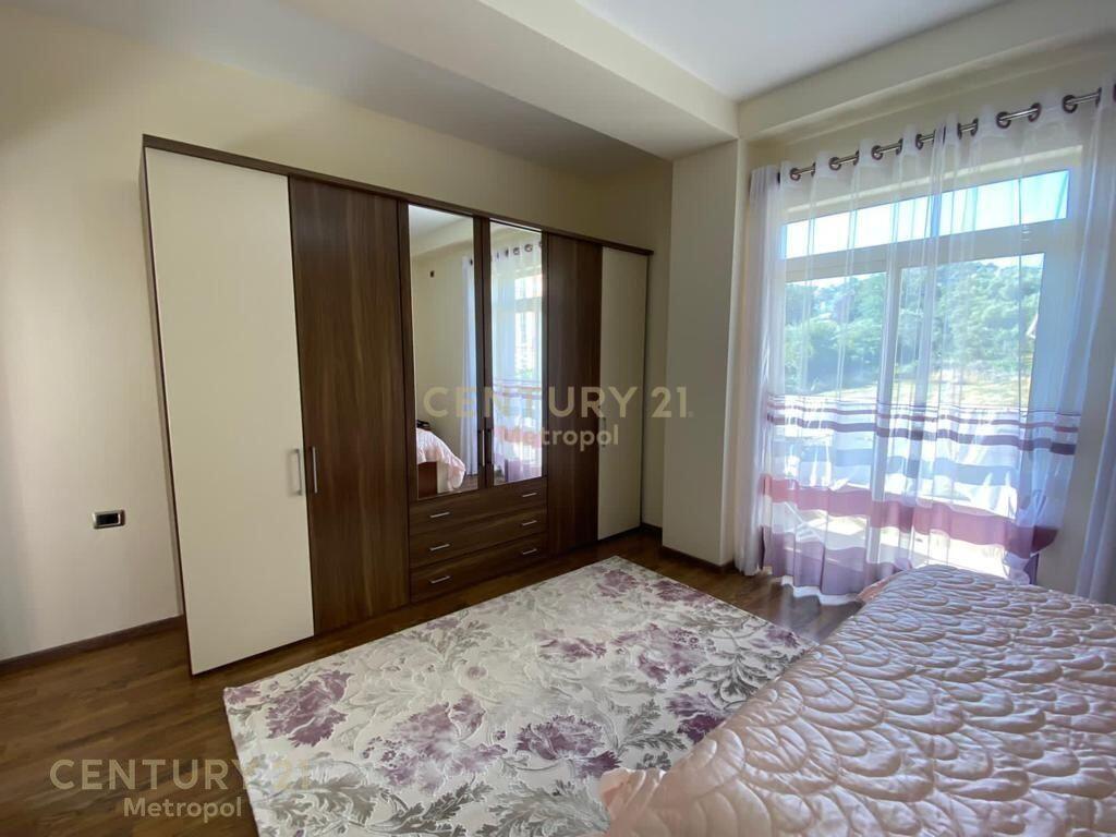 Apartament 2+1+2 për Qira – Liqeni i Thatë (pranë Hotel Radisson)