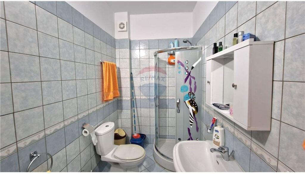 1+1 Apartment with Balcony for Sale, Vlora