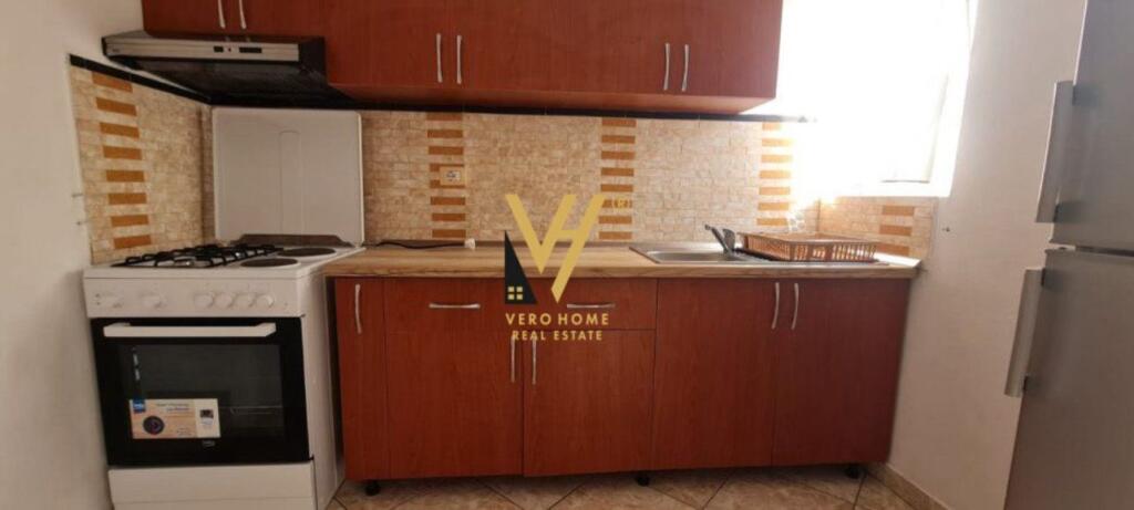 JEPET APARTAMENT 1+1 ME QIRA TE RR. KOSOVAREVE 55.000 LEKE