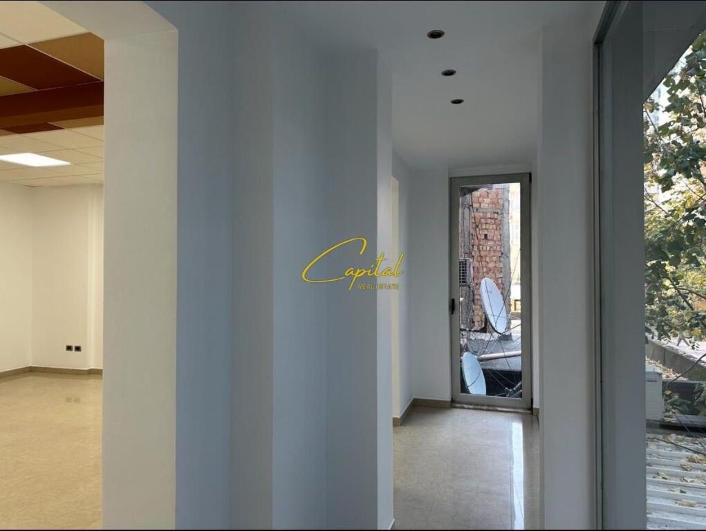 AMBIENT BIZNESI ME QERA 100 M2 ISH BLLOKU 1000 EURO