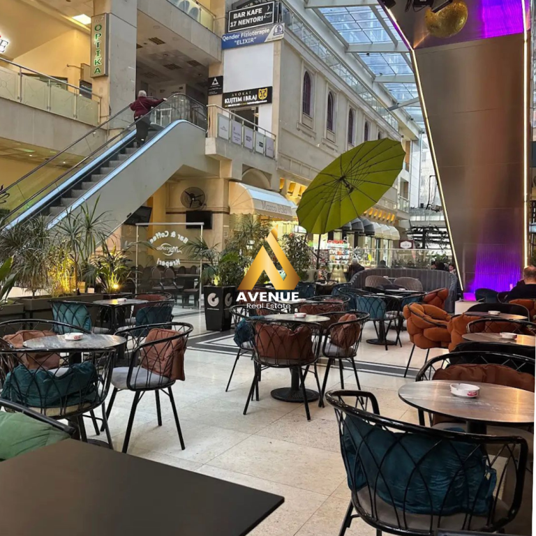POSTO AUTO IN VENDITA IN CENTRO – VICINO ALLA GALLERIA, TIRANA