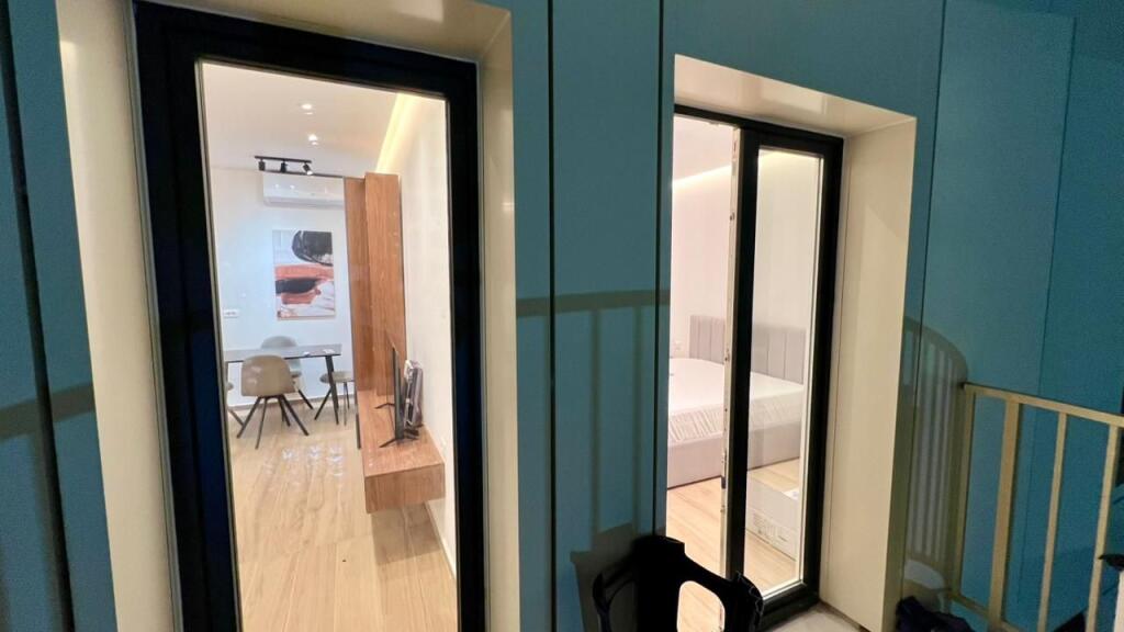 Me Qera : 1+1📍Zogu i Zi (Prane Ring Center) - 70.000 Lek - S.70m² - Pllt.V 2025 || I Pabanuar me Parë &amp; Arreduar me Arkitekt✨️