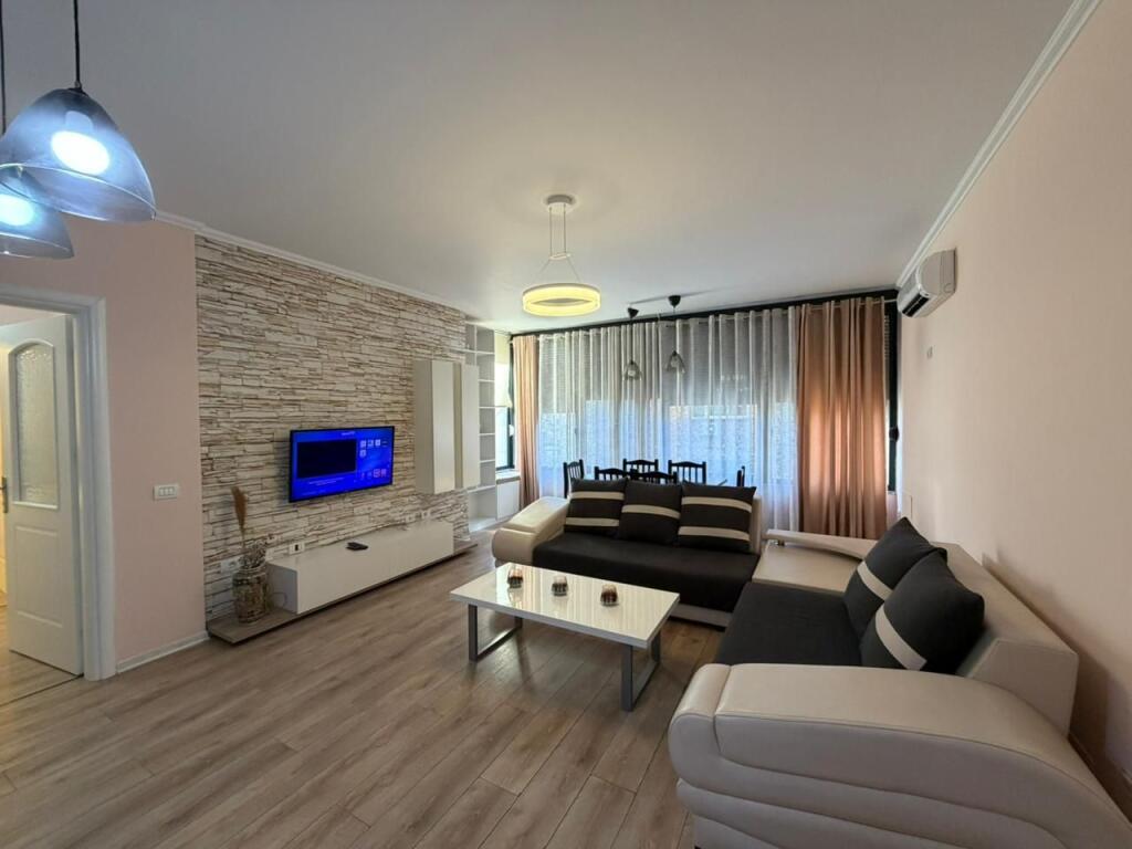 Apartament 2+1 per qira tek 21 Dhjetori.