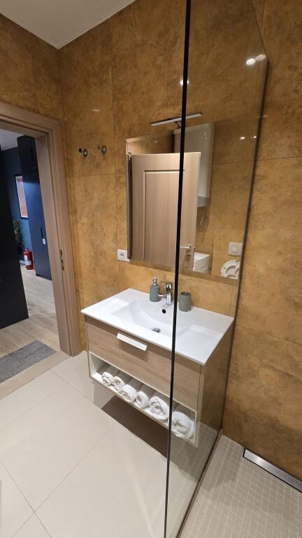 APPARTAMENTO IN AFFITTO 2+1 CENTRO VICINO TAIWAN 1.600 EURO