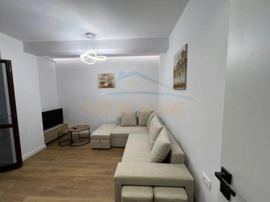 In vendita, Appartamento 1+1, Comune di Parigi, Tirana
