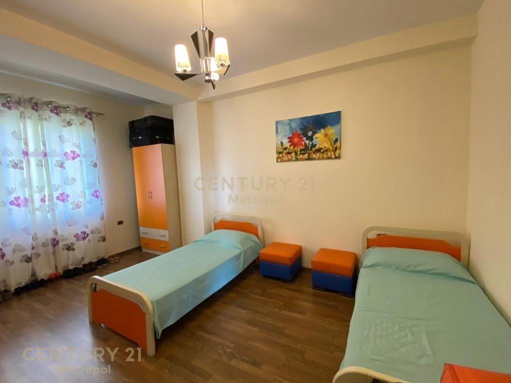 Apartament 2+1+2 për Qira – Liqeni i Thatë (pranë Hotel Radisson)