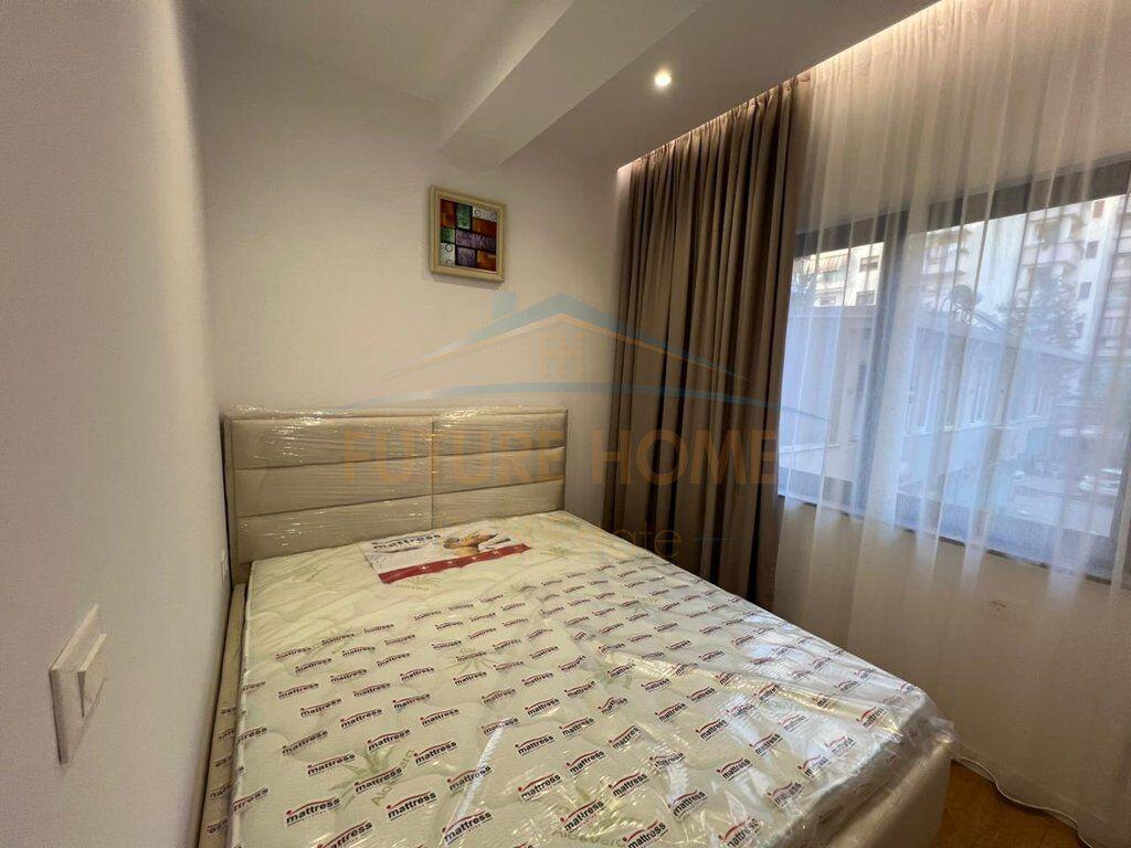 Shitet, Apartament 1+1, Komuna e Parisit, Tirane