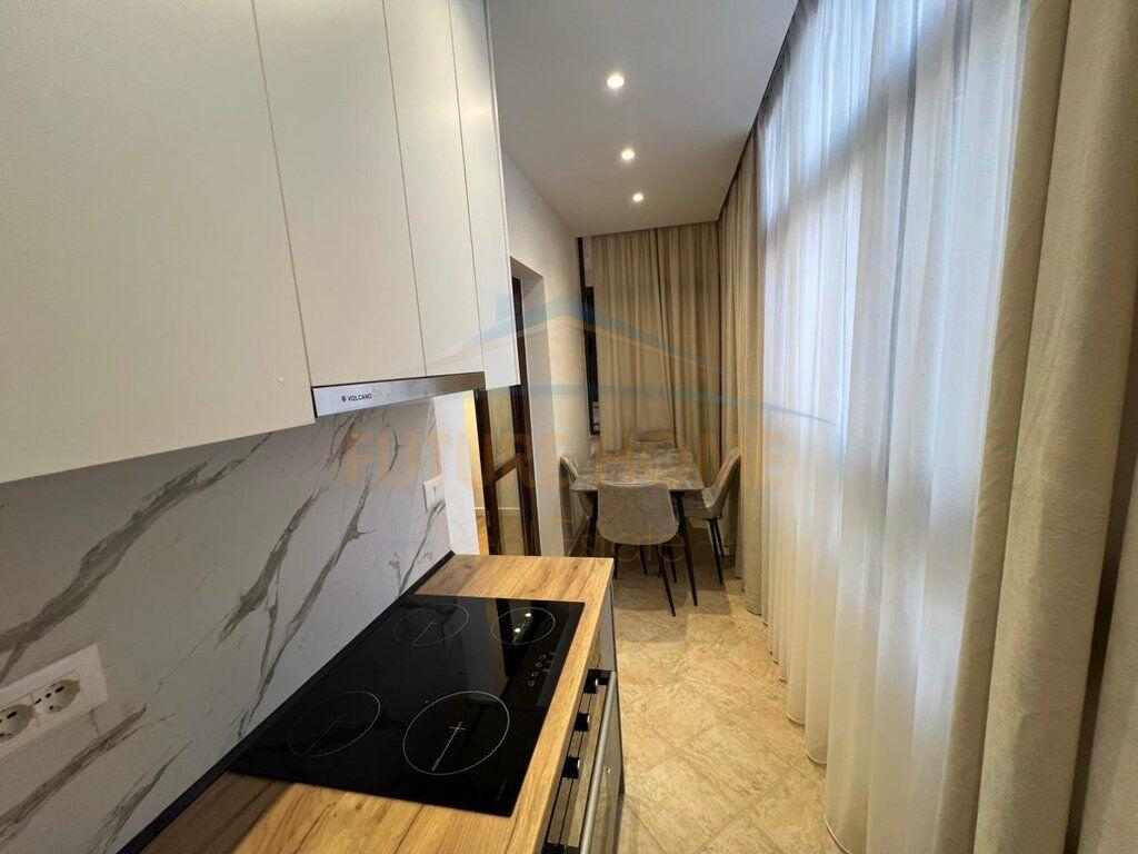 Shitet, Apartament 1+1, Komuna e Parisit, Tirane