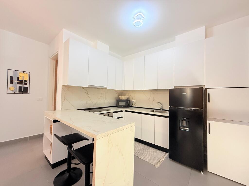 🏡 Appartamento 2+1+2 con Posto Auto – Residenza Forest, Lago Asciutto