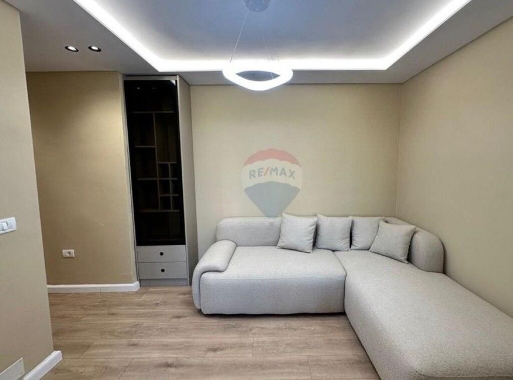 Apartment 1+1 furnished for sale at 21 Dhjetori (530471006-268)
