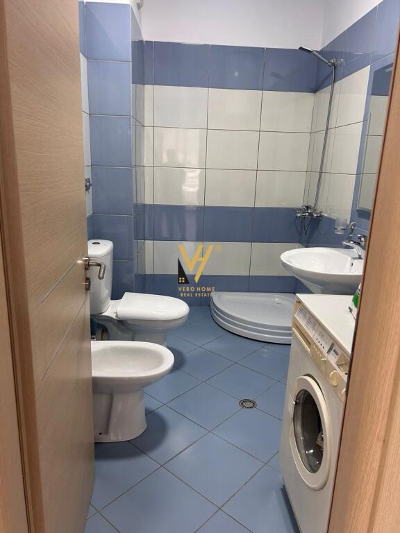 JEPET APARTAMENT 2+1+BLK ME QIRA TE RR.KONGRESI MANASTIRIT 55.000 LEKE