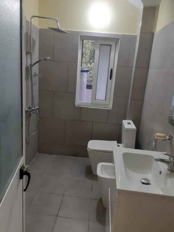 Casa in vendita vicino alla scuola unita