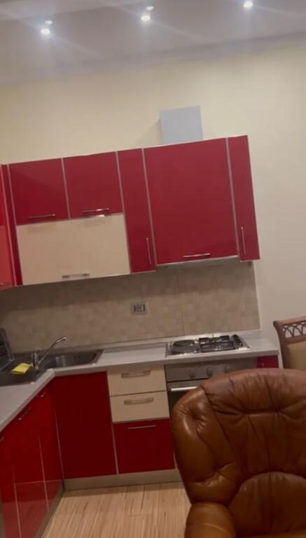🏠 Appartamento 1+1 in Affitto – 21 Dhjetori (dietro Square / dietro Mesdhetari)