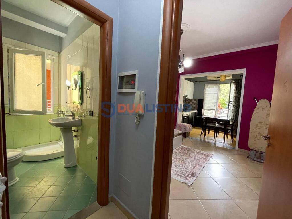 Offriamo monolocale in affitto presso Kodra e Diellit!