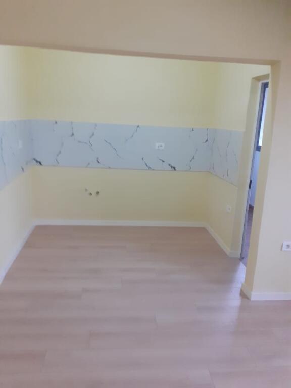 Casa in vendita vicino alla scuola unita