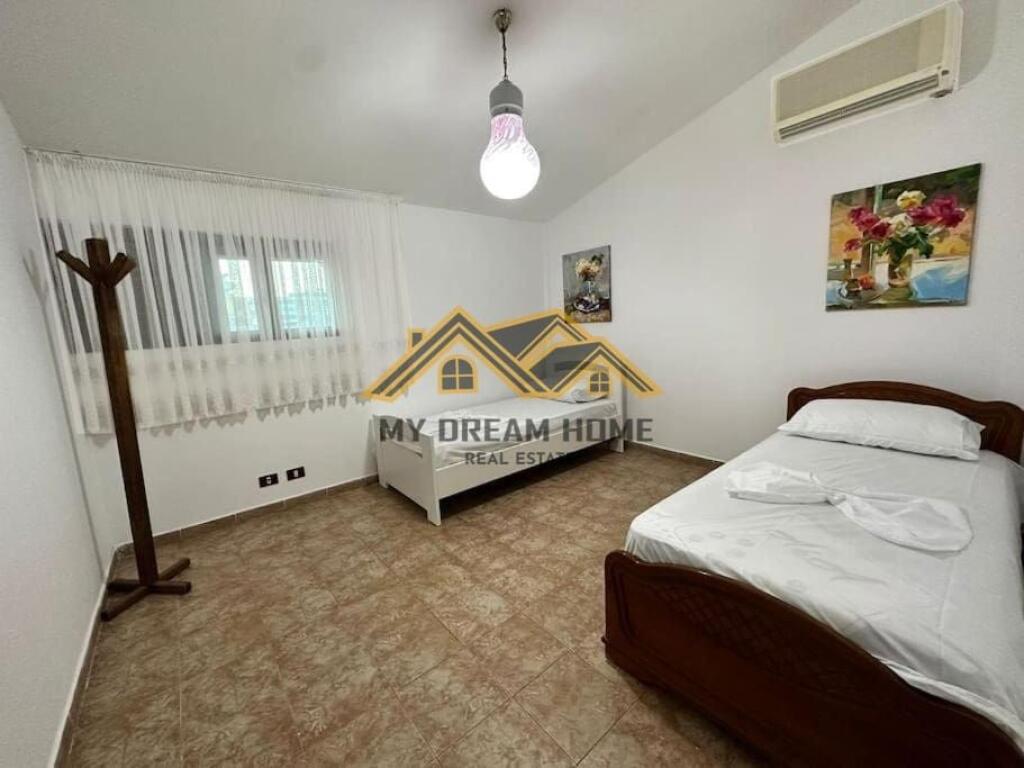 OCCASIONE VENDESI MAGAZZINO 360m2 IN SPIAGGIA, DURAZZO!