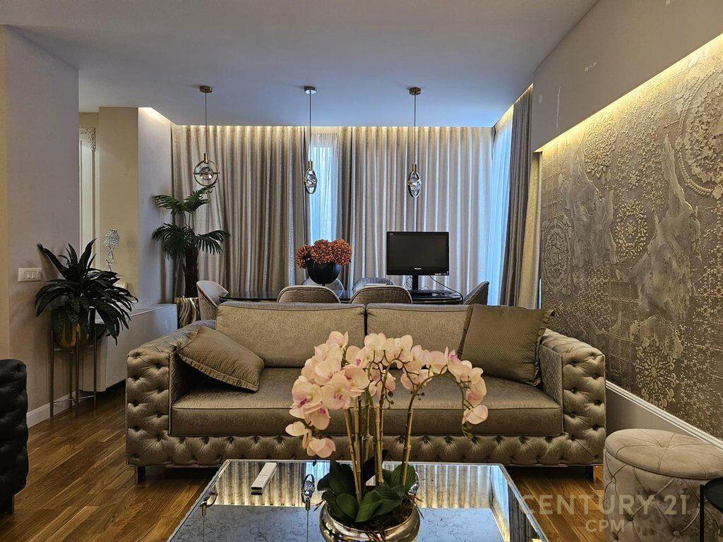 Luxury 3+1 apartment for sale near "Lion Park", Elbasanit Street! €390,000