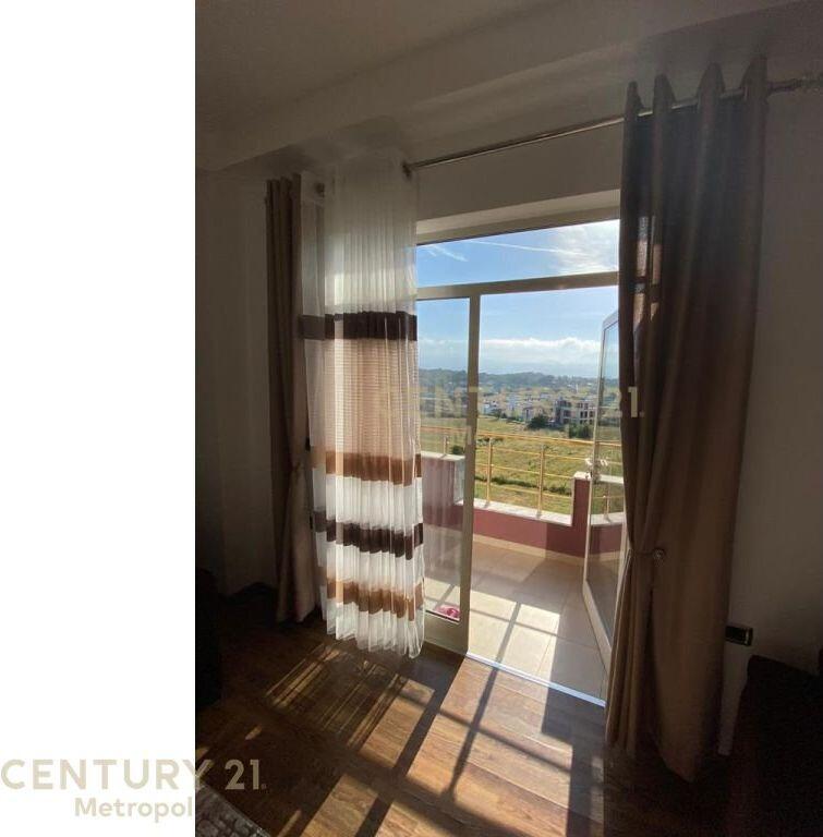 Apartament 2+1+2 për Qira – Liqeni i Thatë (pranë Hotel Radisson)