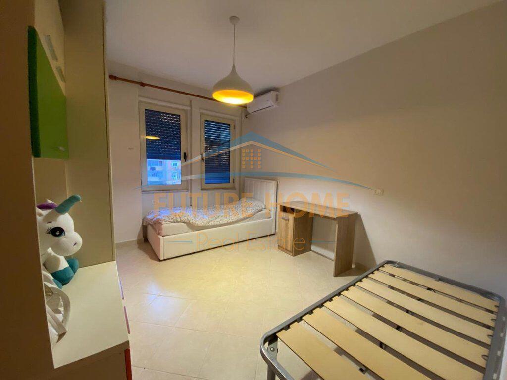 Qira, Apartament 2+1+2, Rruga Marko Bocari
