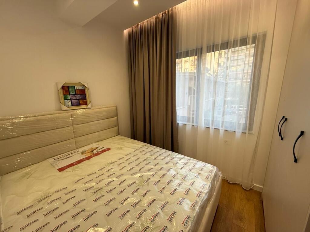 Apartment 1+1 for Sale – Paris Commune, Medar Shtylla Street