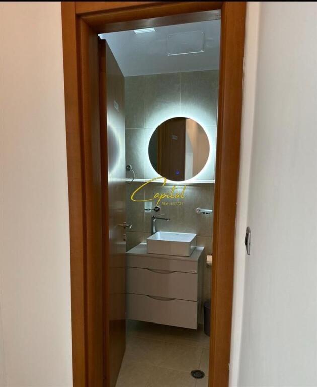 AMBIENT BIZNESI ME QERA 100 M2 ISH BLLOKU 1000 EURO