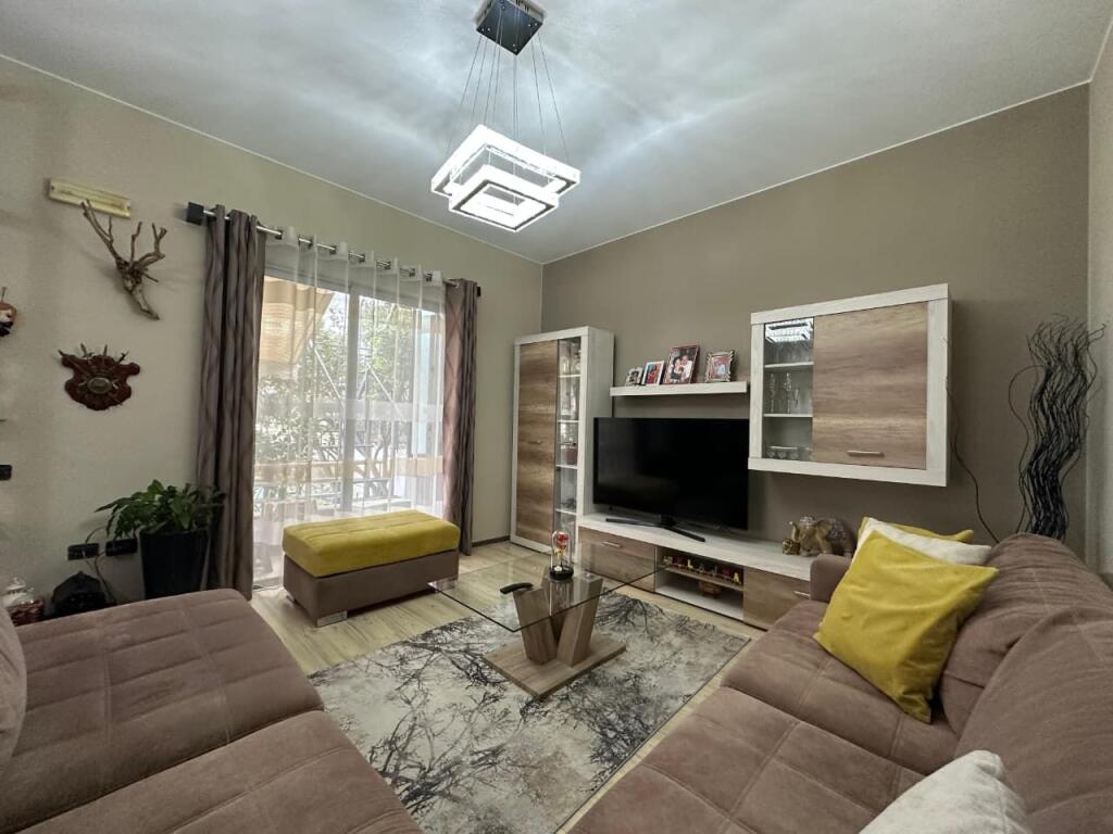 Shtepi private 2+1 me Qera ne Selite📌600€+P