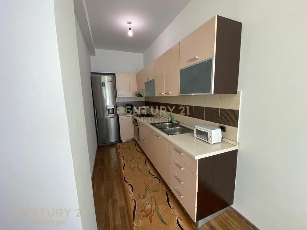 Apartament 2+1+2 për Qira – Liqeni i Thatë (pranë Hotel Radisson)