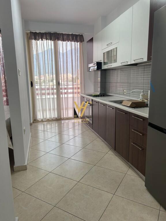 JEPET APARTAMENT 2+1+BLK ME QIRA TE RR.KONGRESI MANASTIRIT 55.000 LEKE