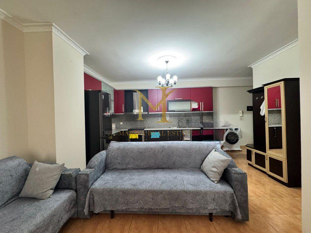 Appartamento 1+1 in affitto a Plazh Iiria, Durres.