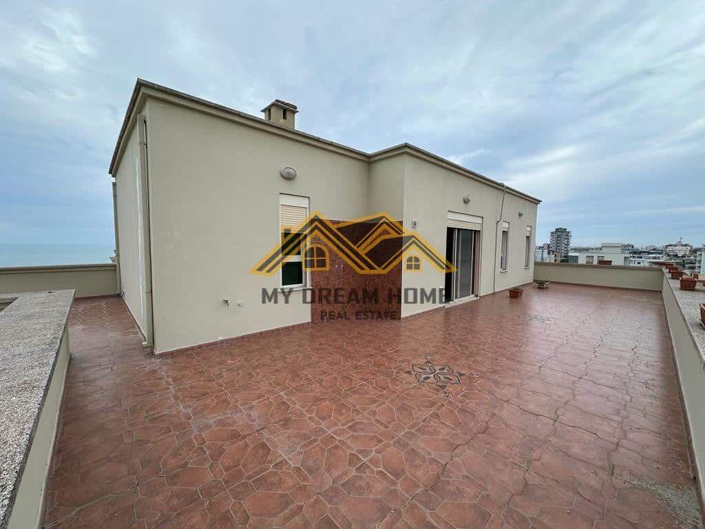 VENDESI+VERANDA IN VENDITA CON VISTA SUL MARE VICINO ALLA ROCCIA DI KAVAJA!!