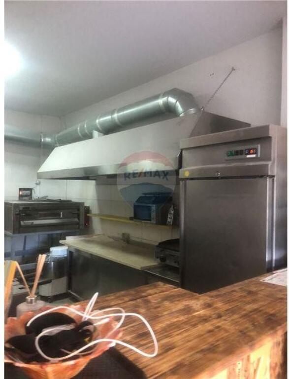 Attività di pizzeria in vendita