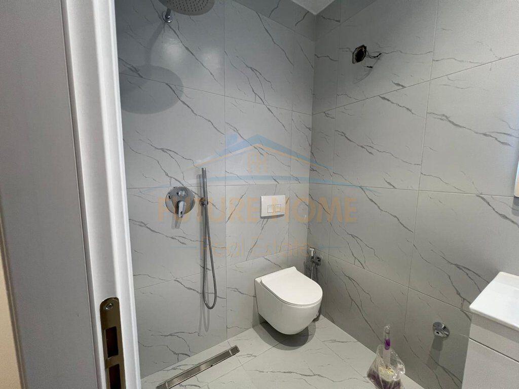Shitet, Apartament 1+1, Komuna e Parisit, Tirane