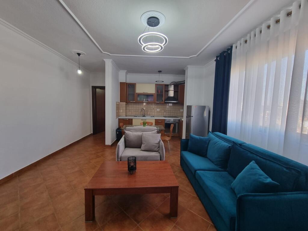Apartment 1+1, Myslym Shyr!