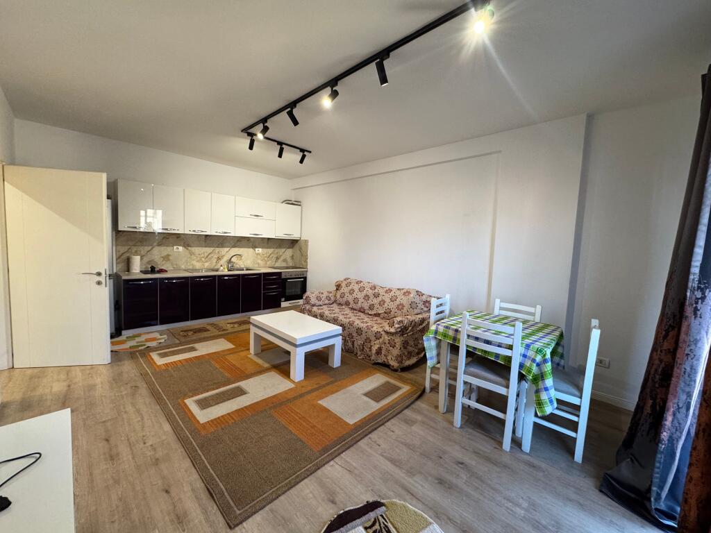 Apartament 1+1 ne astir  tek nela 5   Kati 6pallat I ri me ashensor  E mobiluar  Cmimi 450€