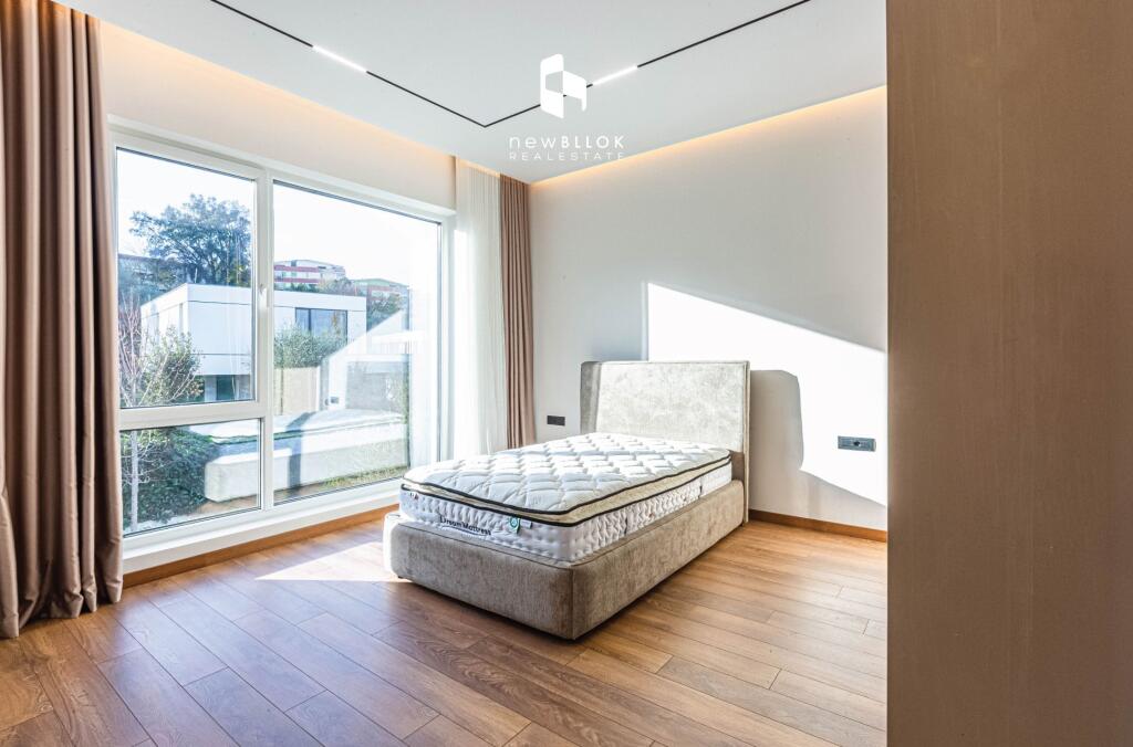 In Affitto: Villa di Lusso 📍Liqeni i Thate - Forest Res. (4 Camere da Letto +5 Bagni +2 Verande &amp; Garage) MAI ABITATA PRIMA || 4000€/mese