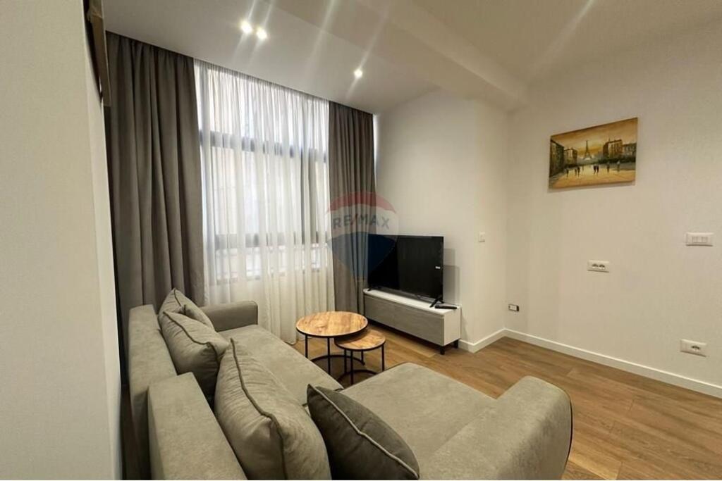 FOR SALE, 1+1 APARTMENT, PARIS COMMUNE, TIRANA