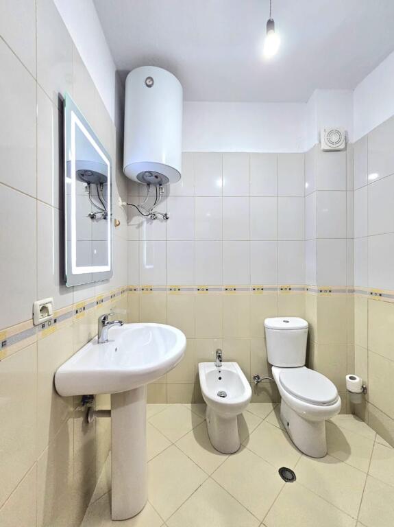 In Affitto – 2+1+2 a Fresk
