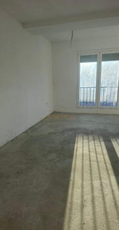In vendita, attico, Ali Dem, Tirana