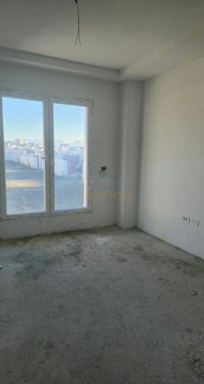 In vendita, attico, Ali Dem, Tirana