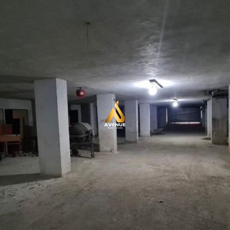 2 Posti Auto in Vendita – Condor Center, Via Kavaja, Tirana