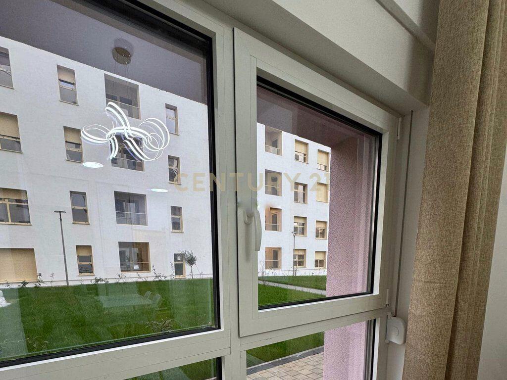 Appartamento in affitto Ali Demi, Mangalem