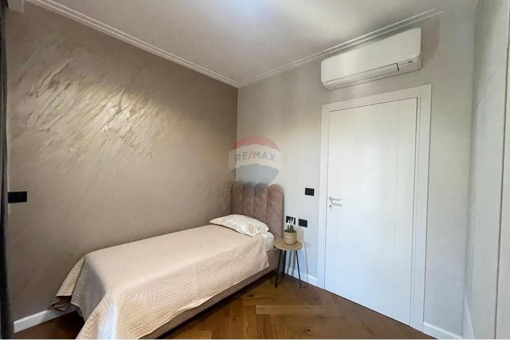 Apartament - Për Qira - Zogu I Zi, Tiranë