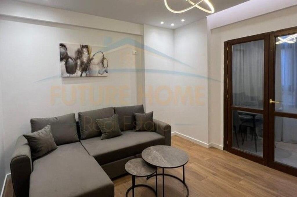 In vendita, Appartamento 1+1, Komuna e Parisit, Tirana