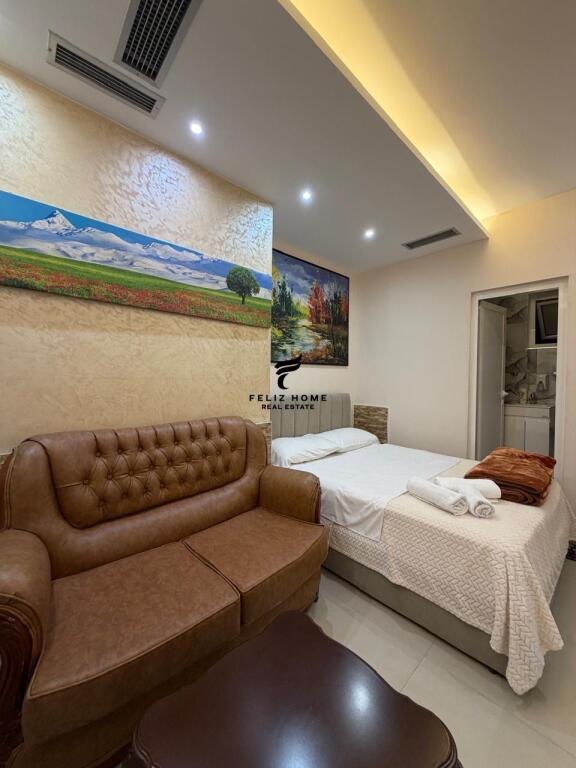 FOR SALE 3 STUDIO APARTMENTS 100M2 FORTUZI STREET 400,000 EURO
